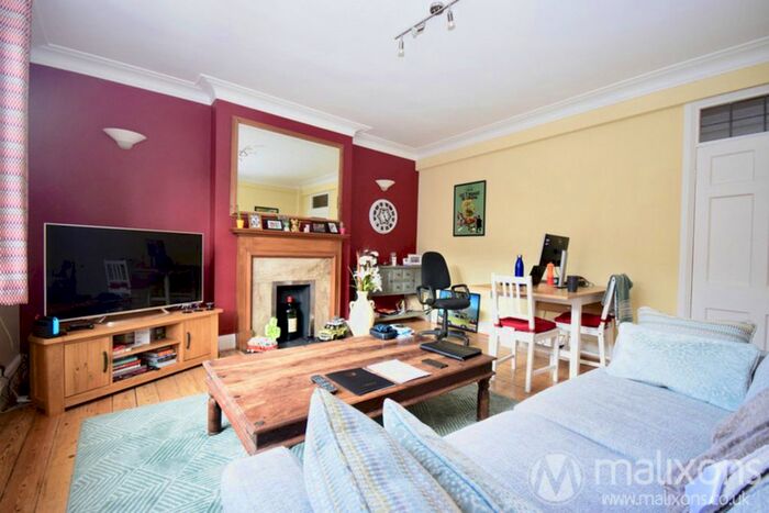 2 Bedroom Flat To Rent In Jeffreys Road, London, SW4