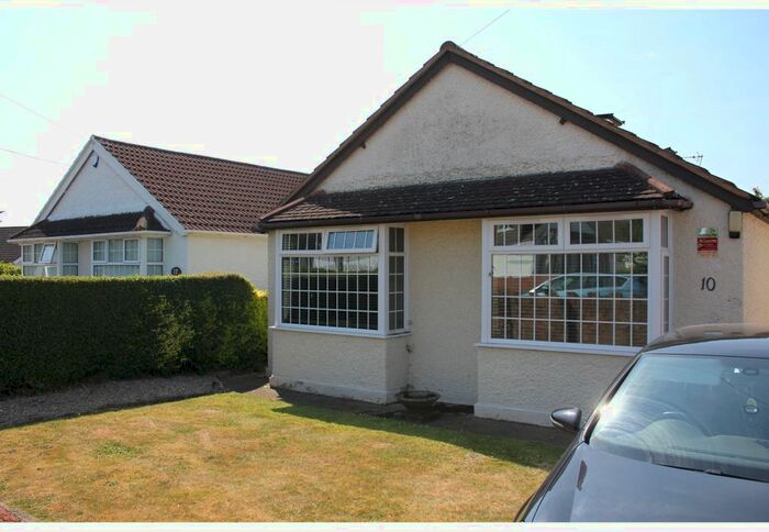 4 Bedroom Detached House To Rent In The Spur, Burnham, Slough, SL1