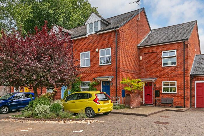 4 Bedroom Town House For Sale In Upper Brook Street, Winchester, SO23