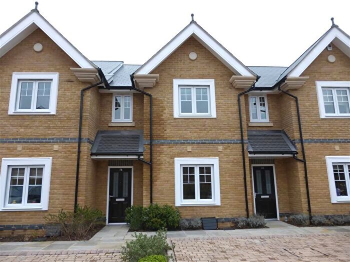 3 Bedroom Terraced House To Rent In Simpson Close, Maidenhead, SL6