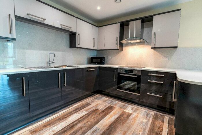 3 Bedroom Apartment To Rent In Ecco, S11