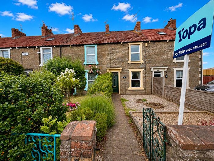 3 Bedroom Terraced House For Sale In Bath Road, Bristol, BS30