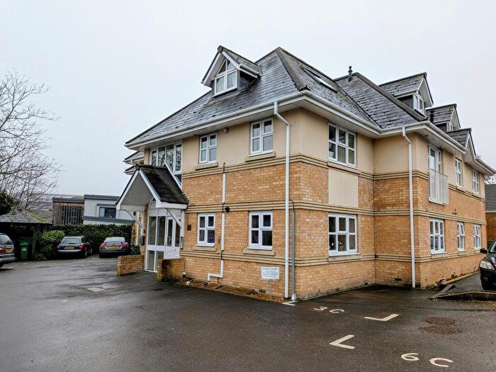 2 Bedroom Apartment To Rent In Warwick Road, Redhill, RH1