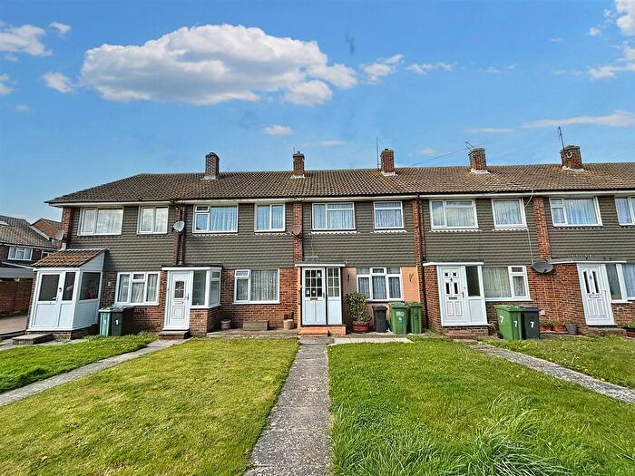 3 Bedroom Terraced House To Rent In Winkney Road, Eastbourne, BN22