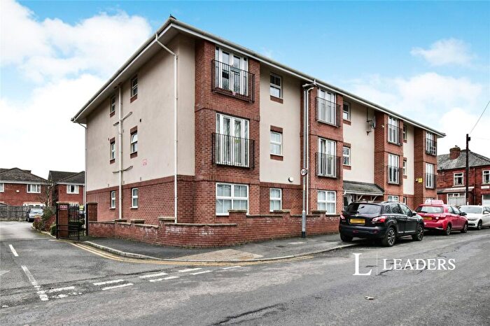 2 Bedroom Flat To Rent In Manor Road, Levenshulme, Manchester, M19