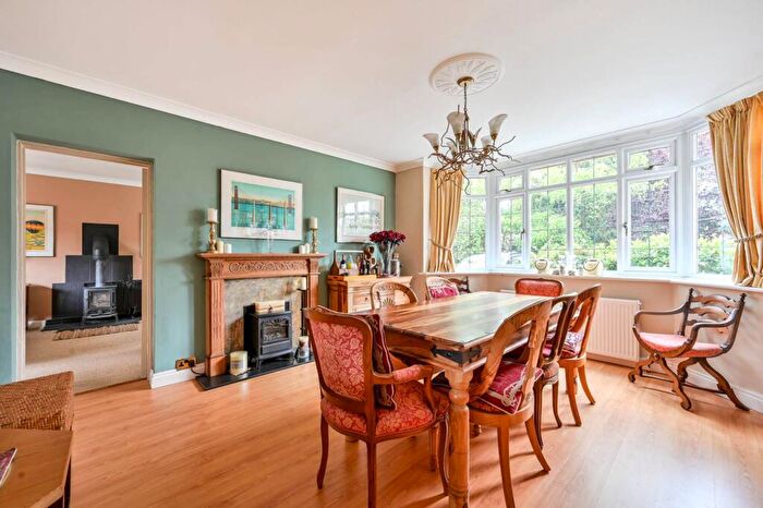 6 Bedroom Detached House For Sale In The Street, Guildford, Farnham, GU10