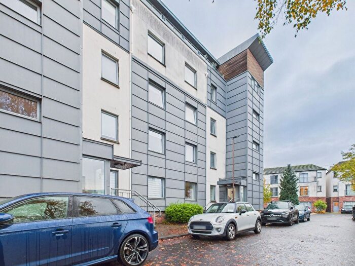 2 Bedroom Flat To Rent In Telford Grove, Crewe Toll, Edinburgh, EH4