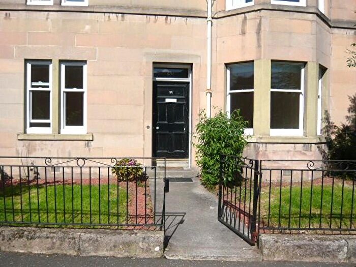 3 Bedroom Flat To Rent In Learmonth Crescent, Comely Bank, Edinburgh, EH4