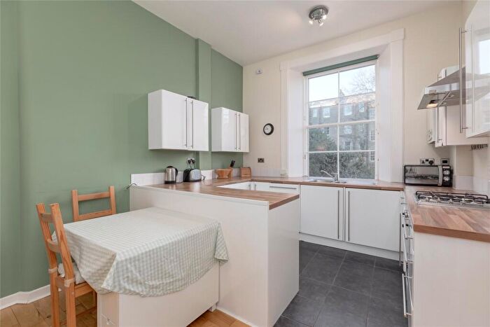 1 Bedroom Apartment For Sale In Comely Bank Street, Edinburgh, Midlothian, EH4