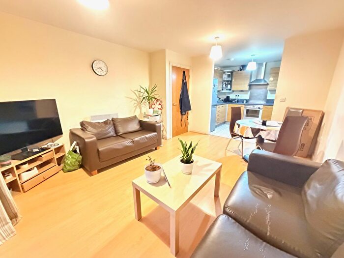2 Bedroom Flat To Rent In High Street, London, E15
