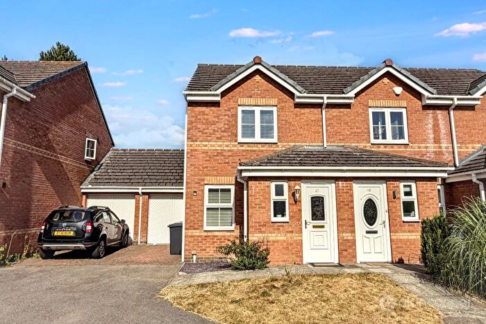 2 Bedroom End Of Terrace House For Sale In Upton Drive, Maple Park, Nuneaton, CV11