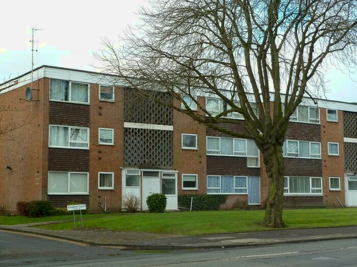 2 Bedroom Flat To Rent In Kingston Court, Sutton Coldfield, B74