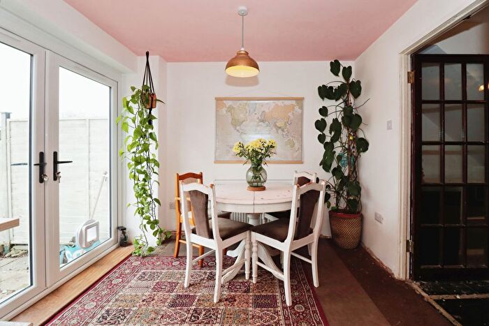 3 Bedroom Terraced House For Sale In Rowan Close, Bristol, BS16