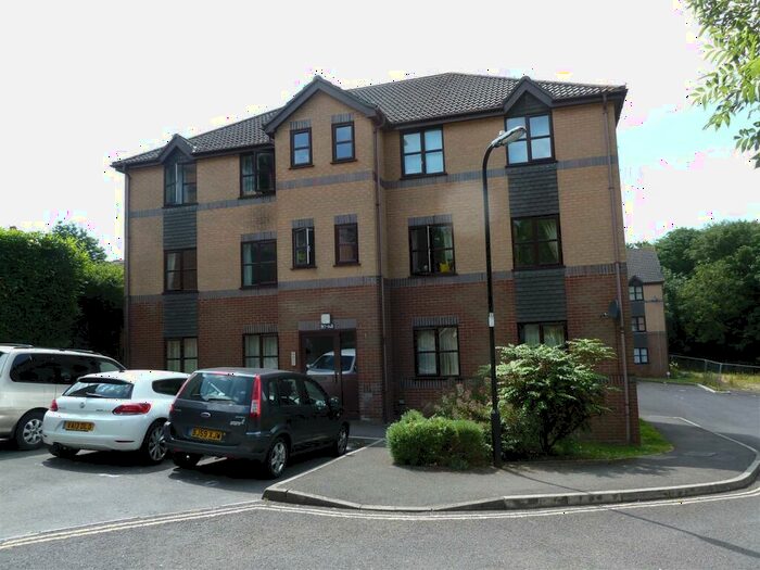 2 Bedroom Apartment To Rent In Briarswood, Southampton, SO16