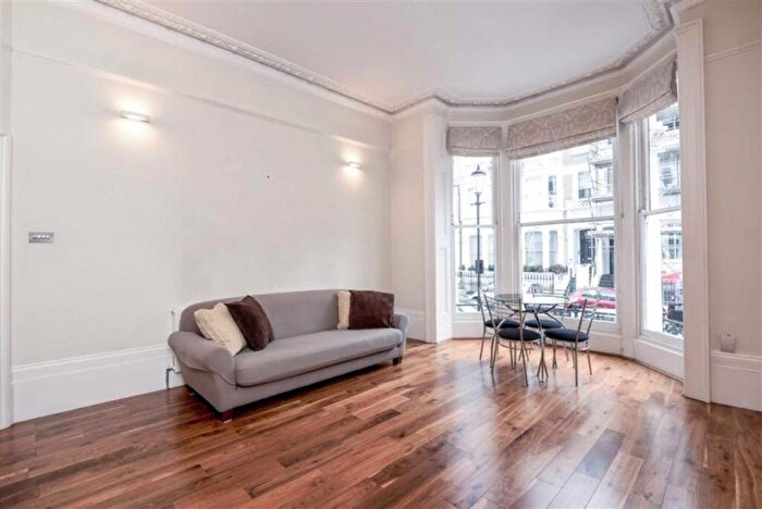 1 Bedroom Flat To Rent In Coleherne Road, South Kensington, SW10