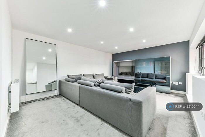 1 Bedroom Flat To Rent In London Road, Mitcham, CR4