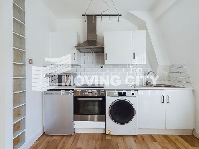 1 Bedroom Flat To Rent In Vauxhall Bridge Road, London, SW1V