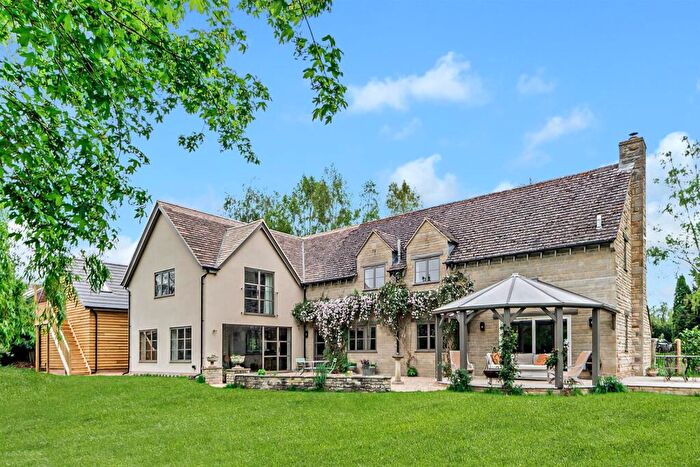 5 Bedroom Detached House For Sale In Polebrook, PE8