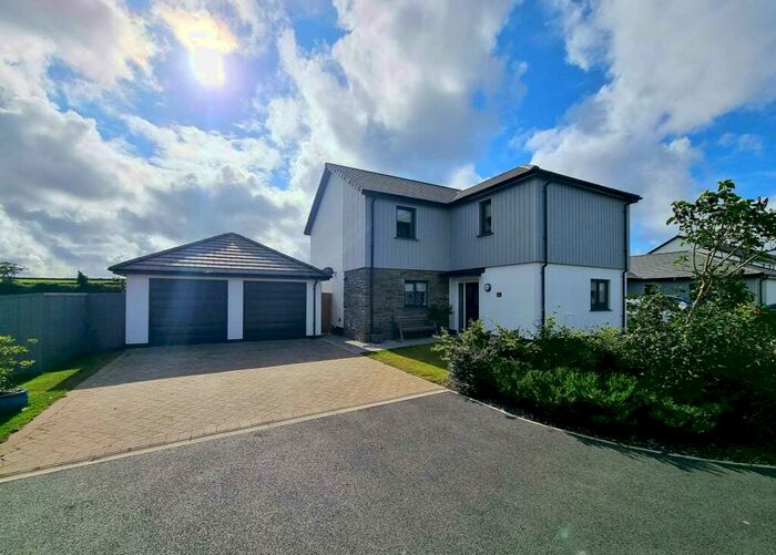 4 Bedroom Detached House For Sale In Stanley Court, Parkham, EX39