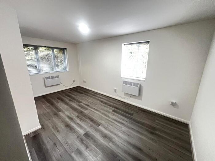 1 Bedroom Flat To Rent In Jack Clow Road, London, E15