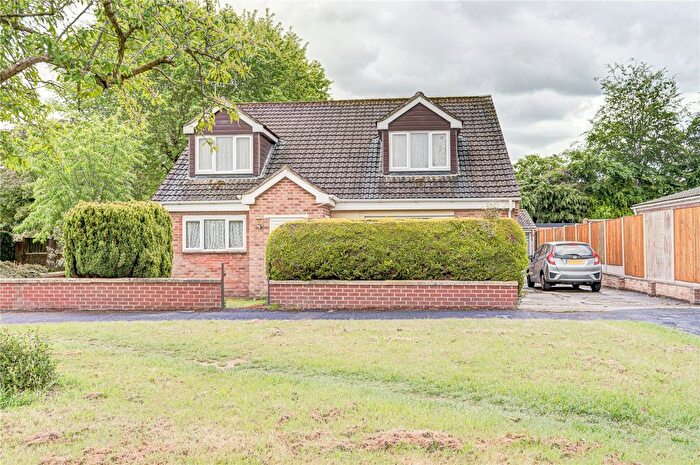 4 Bedroom Detached House For Sale In Windsor Road, Lawns, Swindon, Wiltshire, SN3