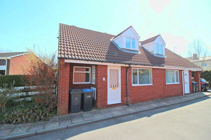 2 Bedroom Semi-Detached Bungalow To Rent In Grinstead Way, Carrville, Durham, DH1