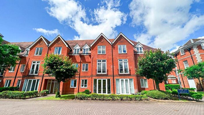 1 Bedroom Apartment To Rent In Bluecoat Court, Hertford, SG14