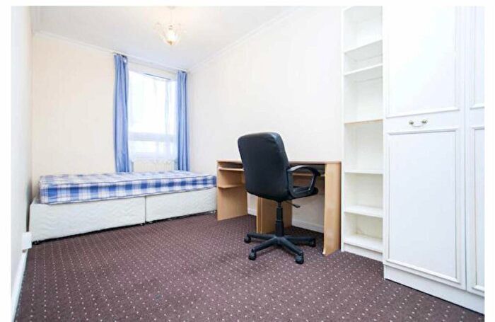 4 Bedroom Flat To Rent In Stanhope Street, Regent's Park, NW1