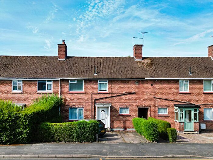 3 Bedroom Terraced House For Sale In Lytham Road, Rugby, CV22