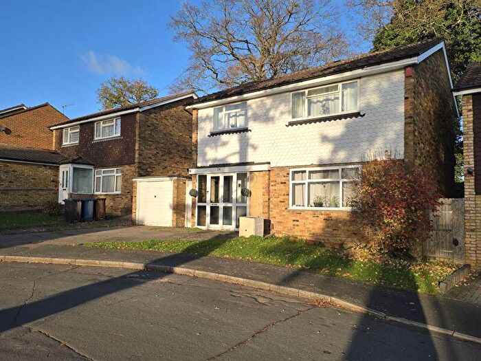 3 Bedroom Detached House For Sale In Sequoia Park, Hatch End, HA5