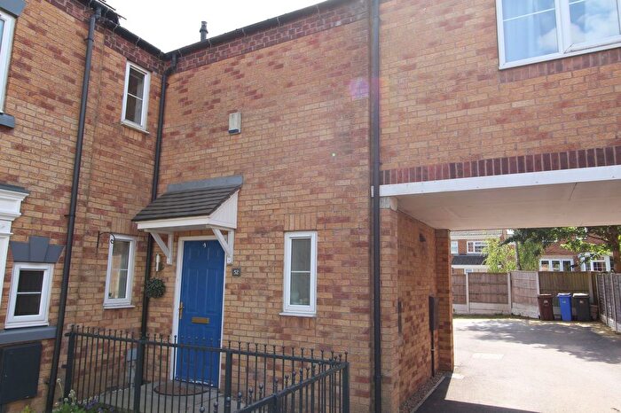 2 Bedroom Terraced House To Rent In Gleadless View, Sheffield, S12