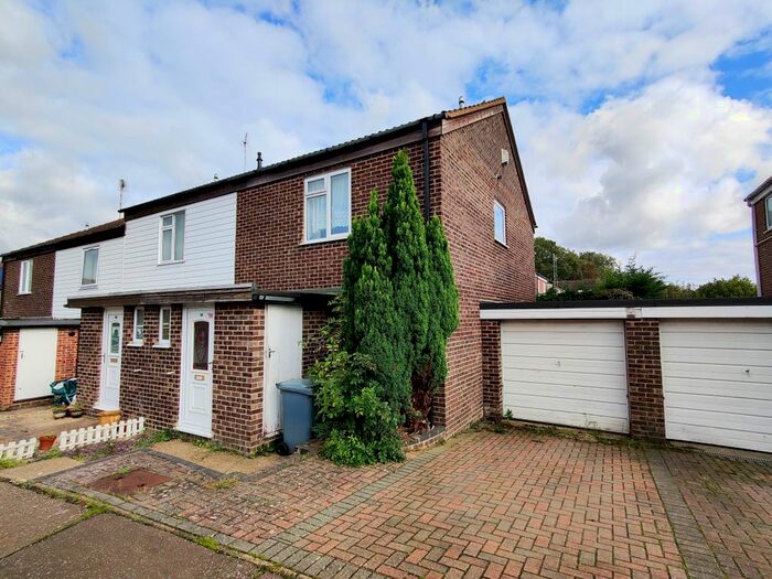 3 Bedroom End Of Terrace House To Rent In Chestnut Avenue, Spixworth, Norwich, NR10