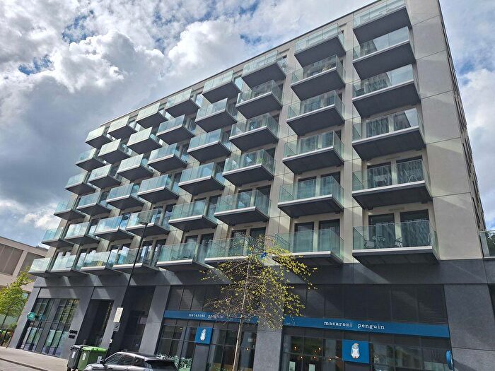 1 Bedroom Flat To Rent In Caravel House, Rendal Way, London, E16