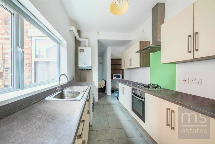 5 Bedroom Terraced House To Rent In Woodborough Road, Mapperley, Nottingham NG3