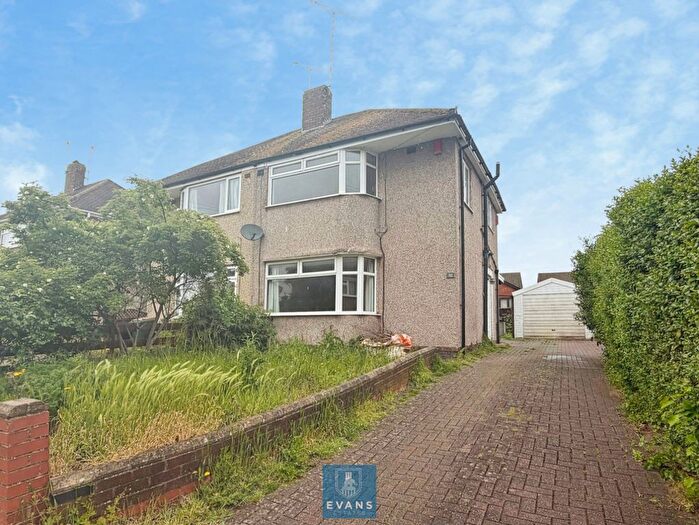 3 Bedroom Semi-Detached House For Sale In Roland Mount, Coventry, CV6
