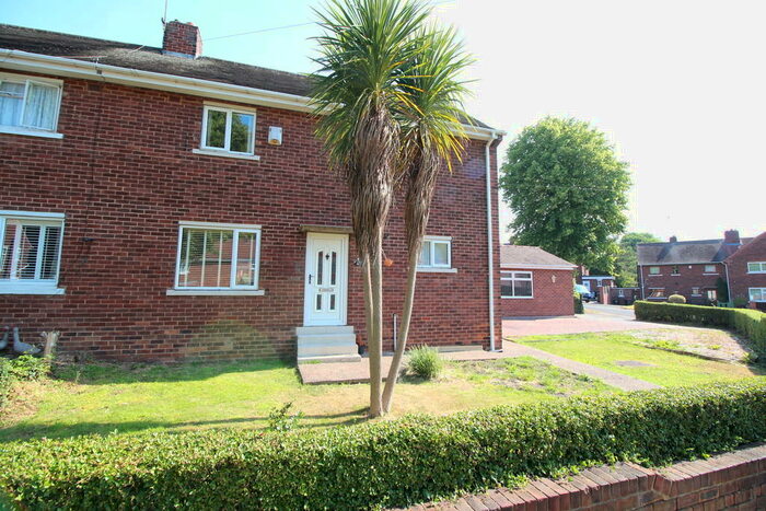 3 Bedroom Semi-Detached House To Rent In The Lea, Swinton, S64