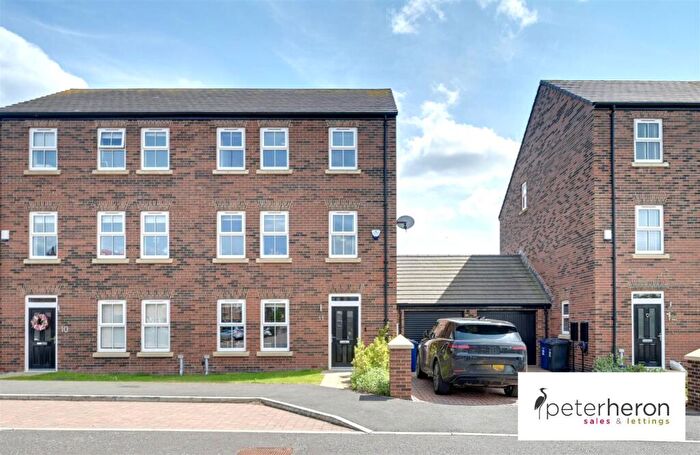 5 Bedroom Town House For Sale In Sandpiper View, East Boldon, NE36
