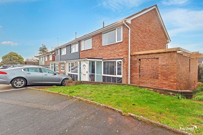 4 Bedroom Semi Detached House For Sale In Gibson Road, Paignton, TQ4