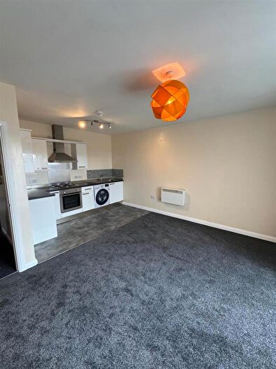 2 Bedroom Apartment To Rent In Regency Gardens, Mount Terrace, Halifax, HX2