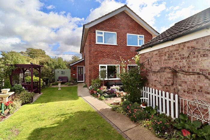 4 Bedroom Detached House For Sale In Roselea Avenue, Welton, LN2