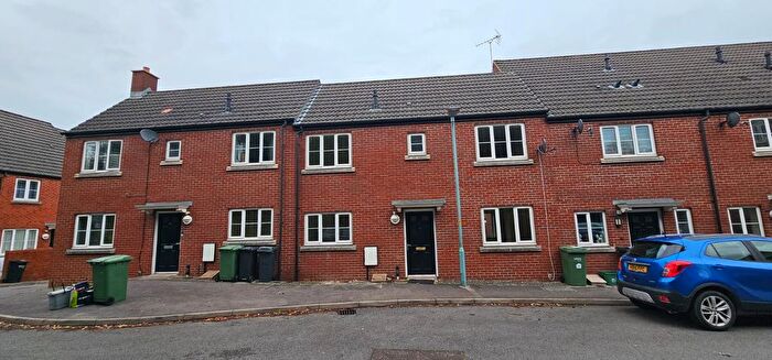 3 Bedroom Property For Sale In Phelps Mill Close, Dursley, Gloucestershire, GL11