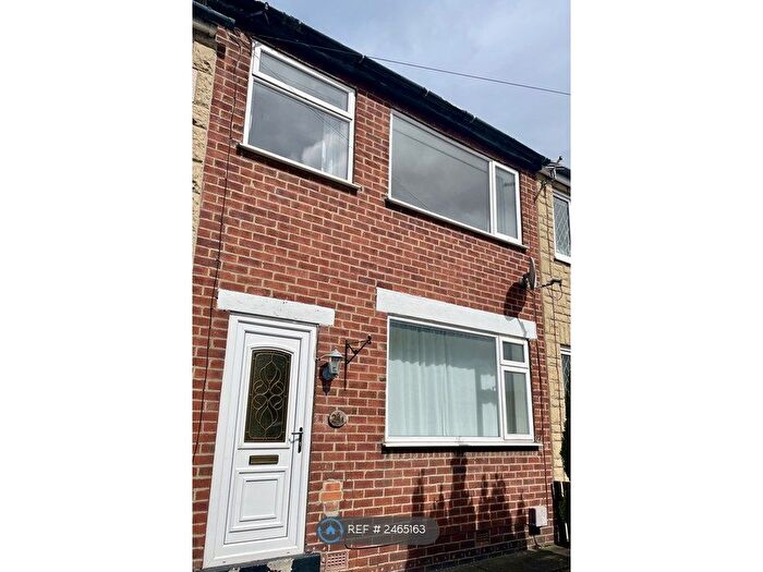 3 Bedroom Terraced House To Rent In Barleyhill Road, Garforth, Leeds, LS25