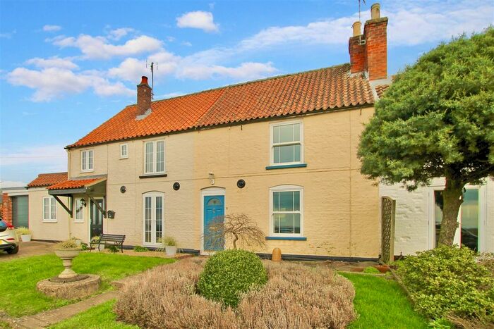 2 Bedroom Property To Rent In Back Lane, Leadenham, Lincoln, LN5