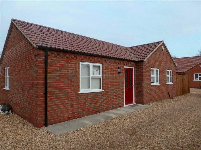 2 Bedroom Detached Bungalow To Rent In Ramnoth Road, Wisbech, PE13