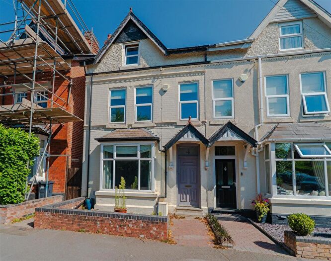 3 Bedroom Semi-Detached House For Sale In Marldon Road, Kings Heath, Birmingham, B14