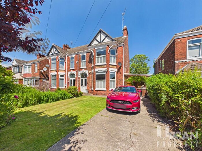 4 Bedroom Semi-Detached House For Sale In Marfleet Lane, Hull, HU9