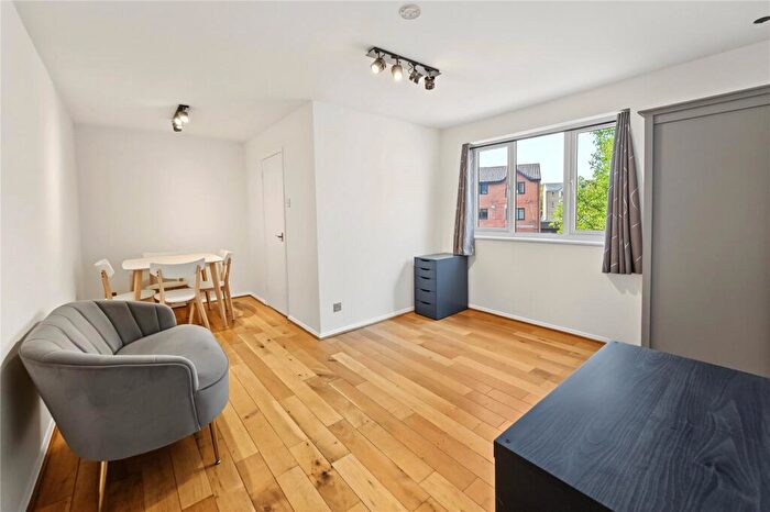 1 Bedroom Apartment To Rent In Myers Lane, New Cross, SE14