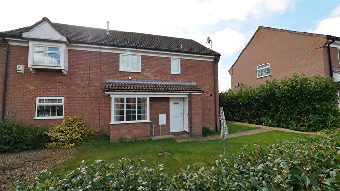 2 Bedroom Property To Rent In Heddon Way, St Ives, PE27