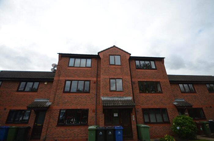 1 Bedroom Flat To Rent In Limber Court, Grimsby, DN34
