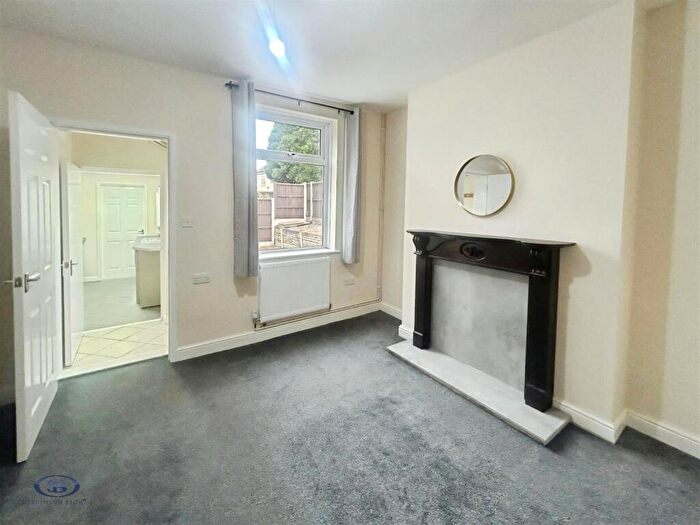 2 Bedroom End Of Terrace House To Rent In Heath Street, Chesterton, Newcastle, ST5